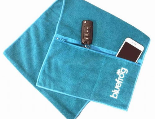 Warp knitted microfiber embroidery logo with 2 pockets custom gym towels manufacturer